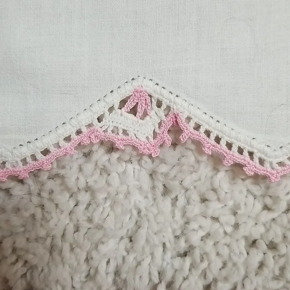 Vintage Embroidered Table Scarf Flowers